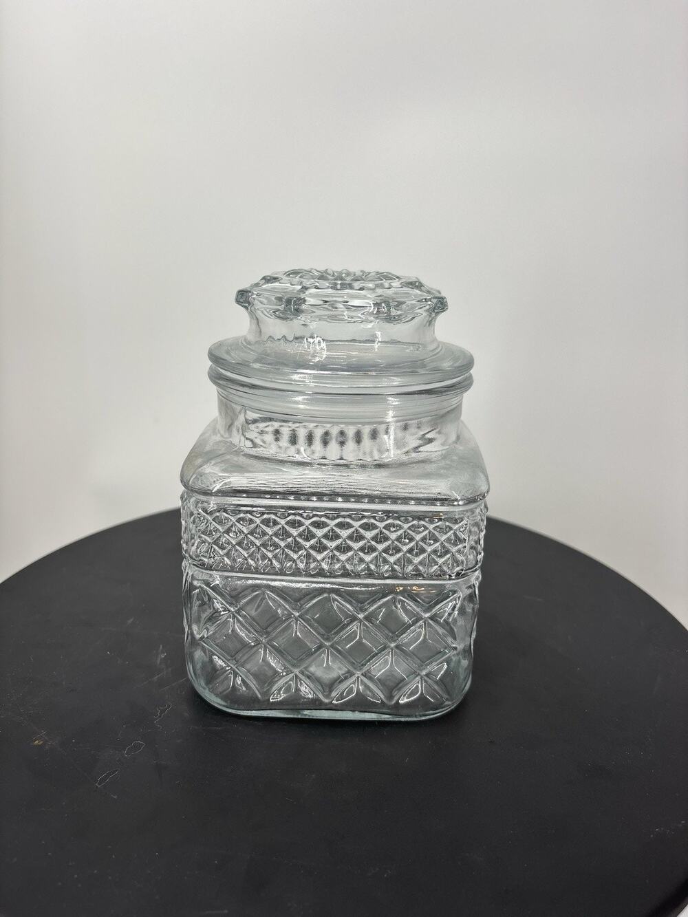 Vtg Anchor Hocking 'Wexford' Diamond Cut Small/Medium Canister